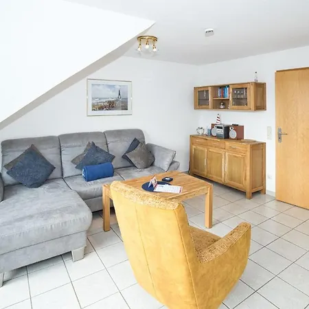 Maike, 15b Apartment *